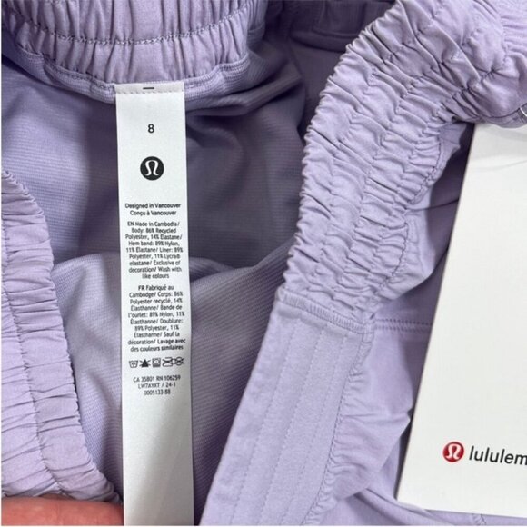 Lululemon Hotty Hot High-Rise Lined Short 4" Lilac Ether NWT - Picture 6 of 7
